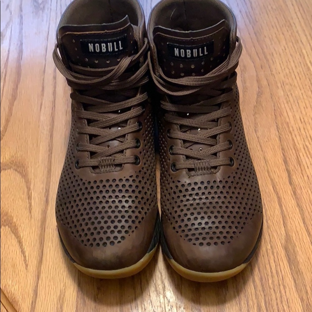 NoBull Project Leather High Top size 8/9.5 (m/w)